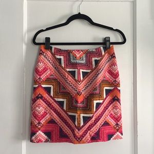 Pink geo print skirt with pockets